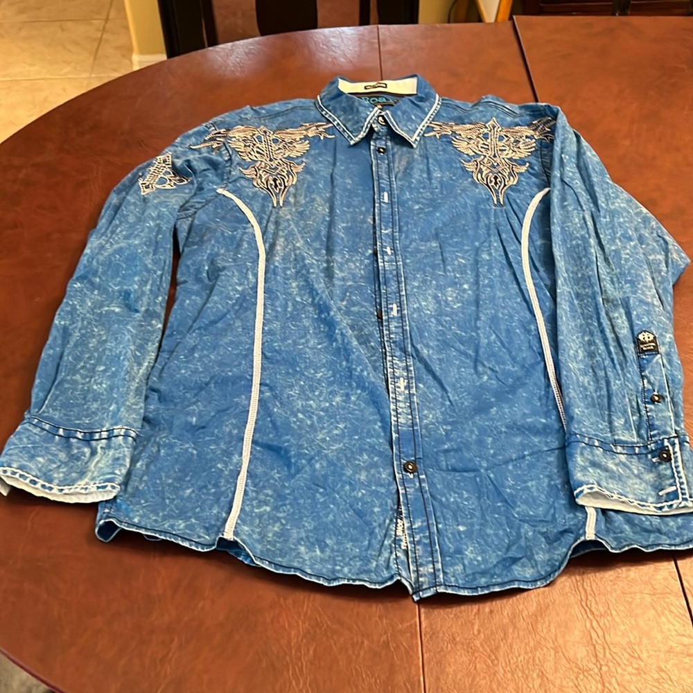 Roar Signature Shirt